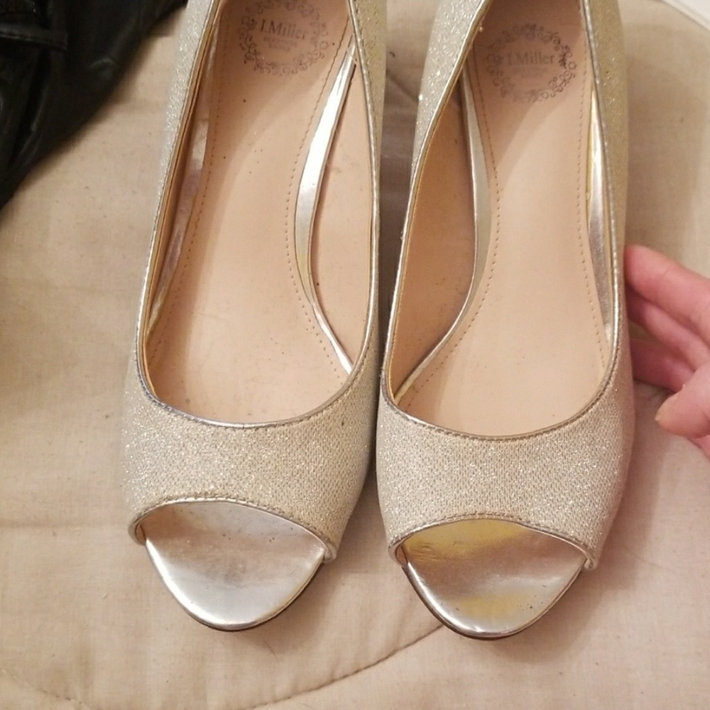 Glittered heels size 7 1/2